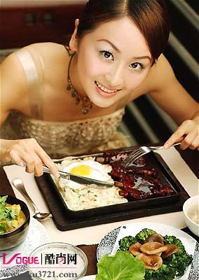 早餐正常吃，不要吃的太油腻