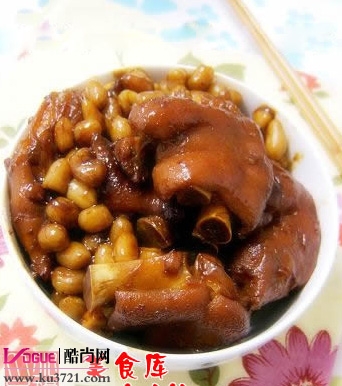 花生燉猪脚