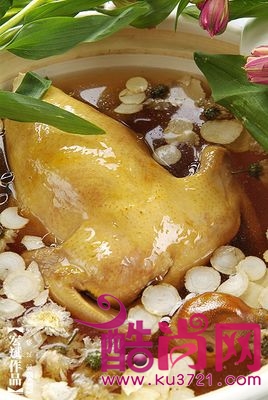 牛奶炖鸡