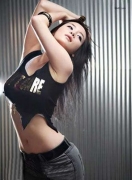 摘下文胸让运动丰满胸部
